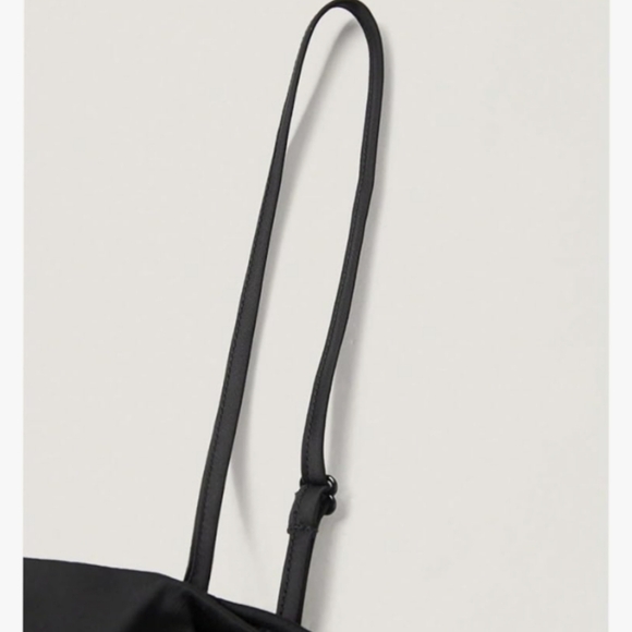 ⭐🆕 Black Bow Top - Picture 8 of 11